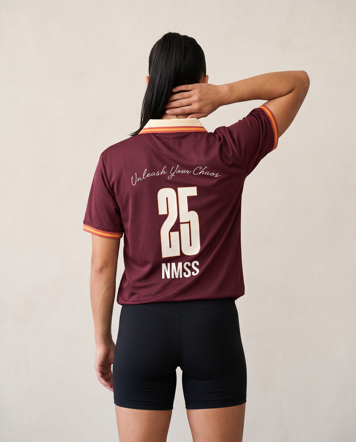 Classic Torino Claret de Nicemess, en mujer, vista de espalda
