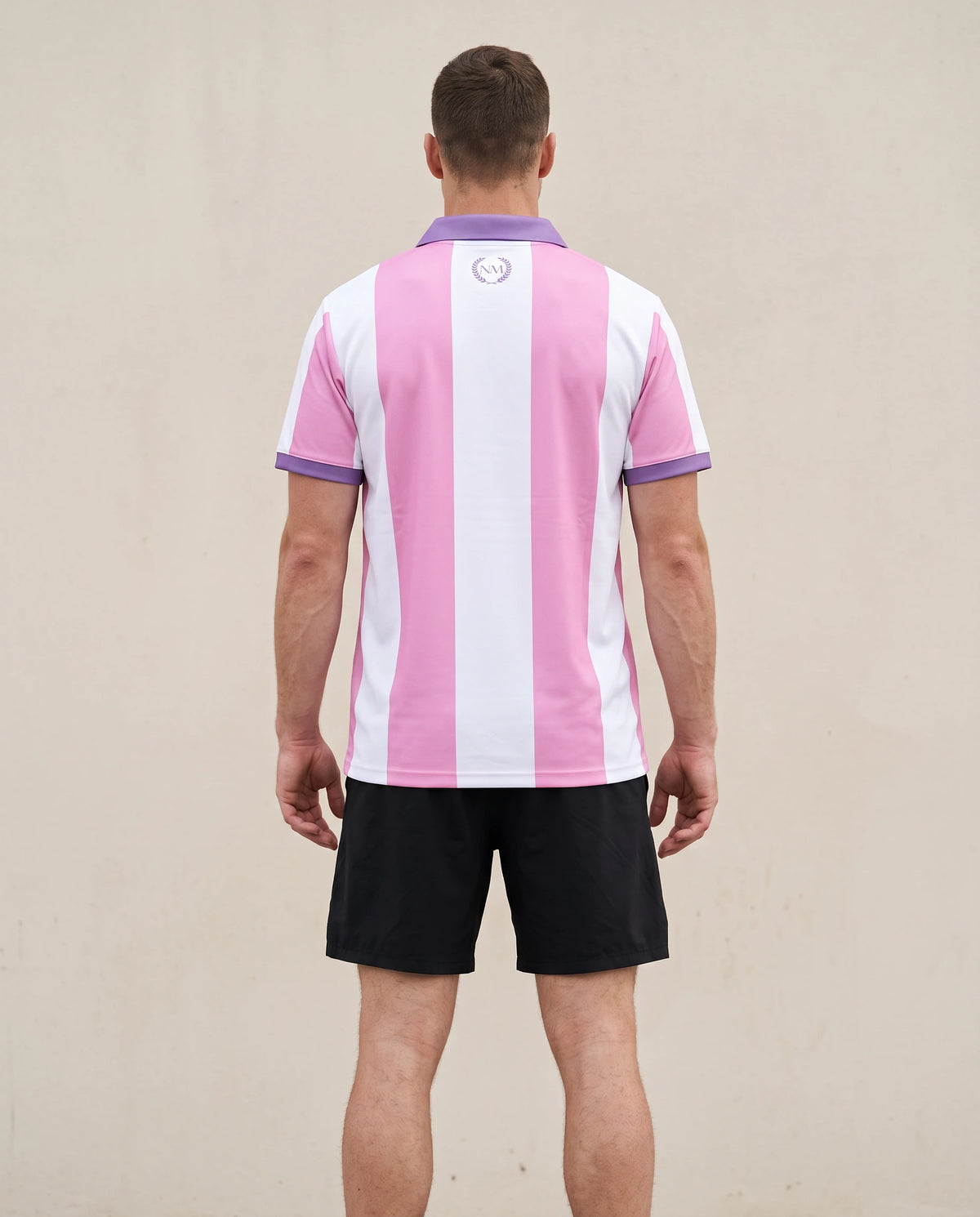 Classic Palermo Away Pink de Nicemess, en hombre, vista de espalda