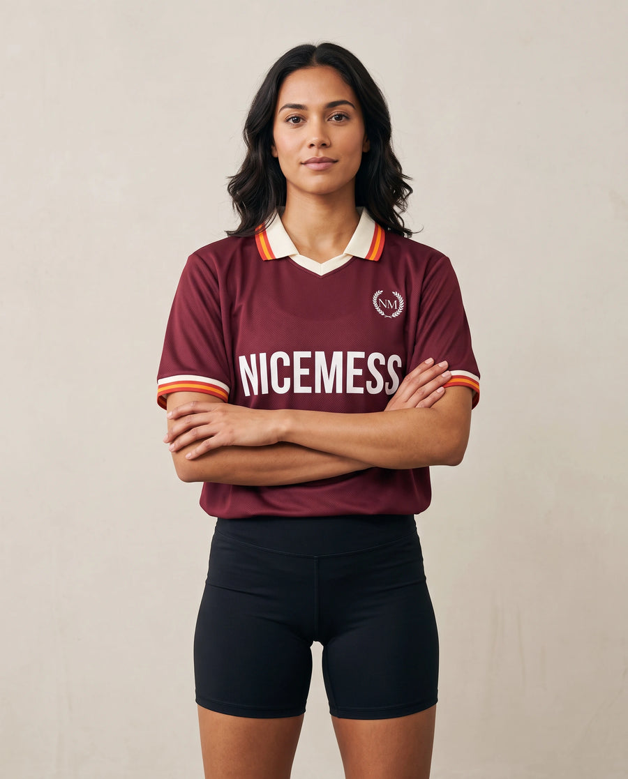 Classic Torino Claret de Nicemess, en mujer, vista de frente