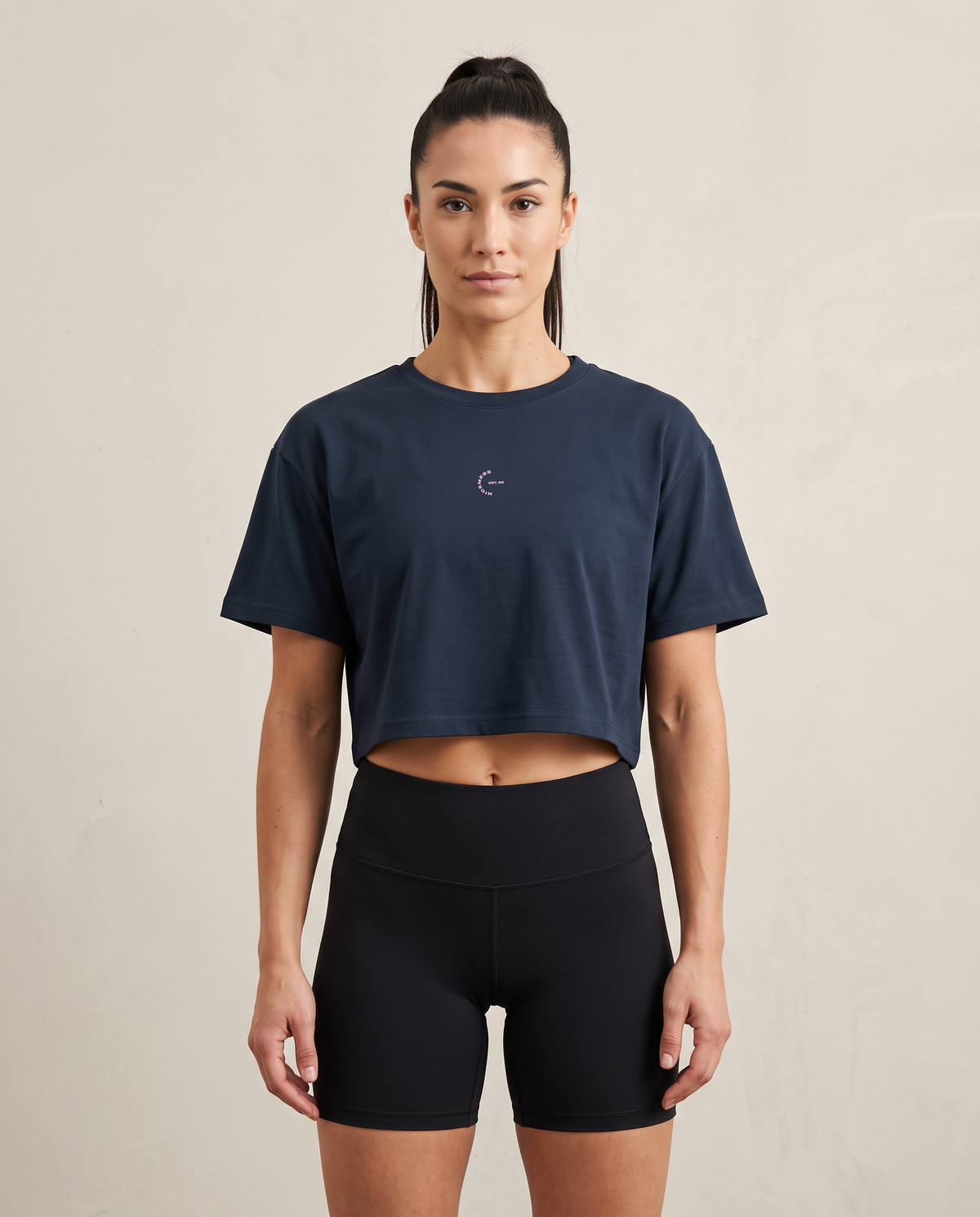Crop Beautiful Chaos Dugout Navy de Nicemess, en mujer, vista de frente